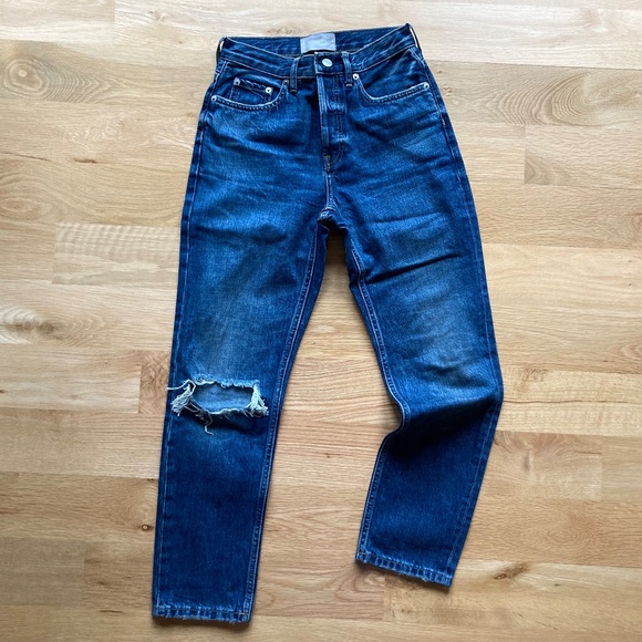 Everlane 90s Cheeky Jean 24 Crop Distressed Indigo LIKE NEW - Picture 2 of 12